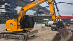 
										2017 JCB JZ140DLC EXCAVATOR U4759 full									