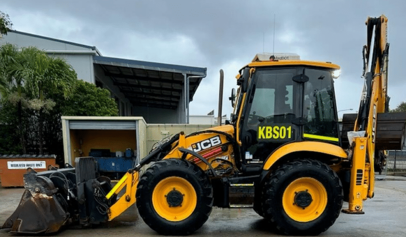 
								Used 2022 JCB 5CX pro Backhoe U5000 full									
