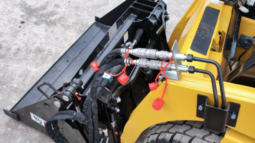 
										New UHI CDM303 Skid Steer full									