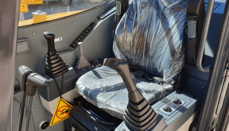 
								New yuchai YC60-9 5.8Ton Excavator full									