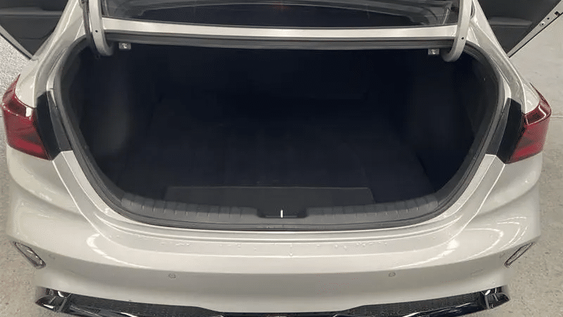 
								2024 Kia Cerato BD MY24 S Silver 6 Speed Automatic Sedan full									