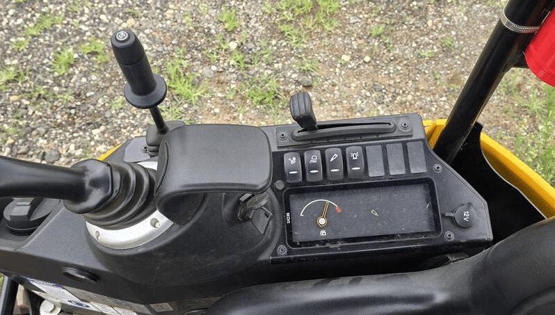 
2025 JCB 18Z MINI EXCAVATOR U5001 full									