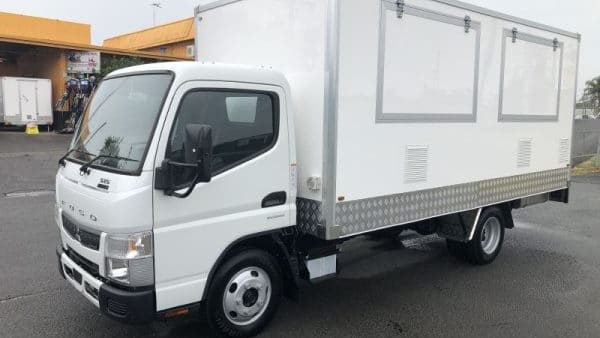 super_size_food_truck_01-600x450