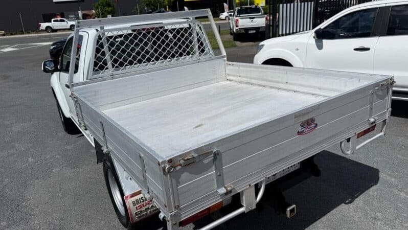 
2018 Isuzu D-MAX Cab Chassis SX MY18 full									