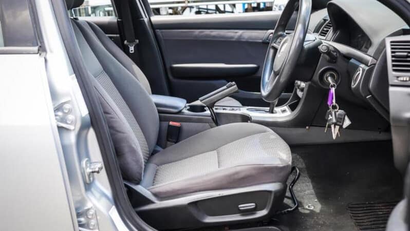 
								2010 Holden Commodore Sedan Omega VE MY10 full									