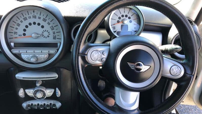 
								2010 MINI COOPER R56 full									