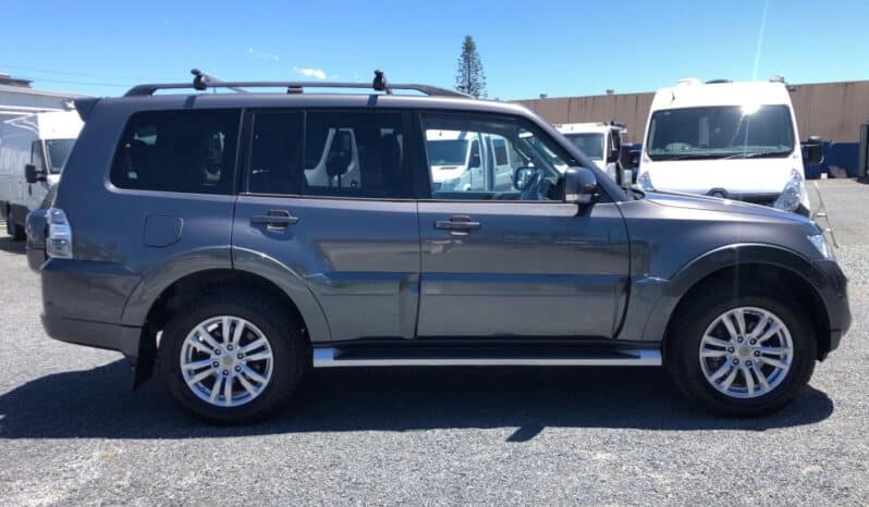 
2013 MITSUBISHI PAJERO VR-X LWB (4X4) full									