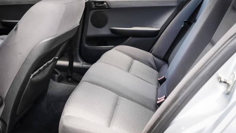 
								2010 Holden Commodore Sedan Omega VE MY10 full									