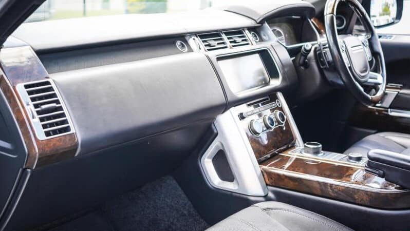 
								2017 Land Rover Range Rover Wagon TDV6 Vogue L405 17MY full									