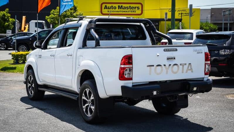 
								2014 Toyota Hilux Utility Black Limited Edition KUN26R MY14 full									