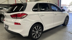 
										2018 Hyundai i30 PD2 Trophy Limited Edition White 6 Speed Auto Sequential Hatchback full									