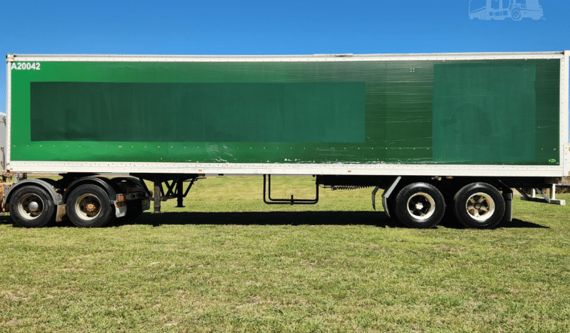 
								1991 FRUEHAUF 12.25 m x 241 cm Fiberglass Reinforced Plywood full									