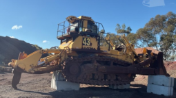 
										2005 KOMATSU D375A full									