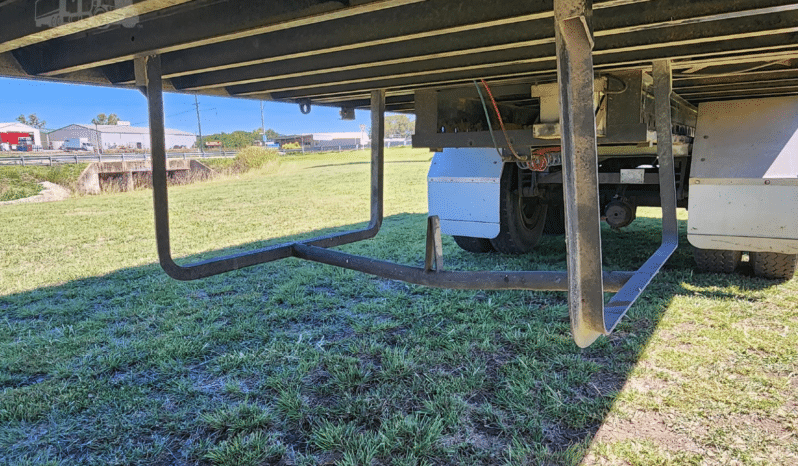 
								1991 FRUEHAUF 12.25 m x 241 cm Fiberglass Reinforced Plywood full									