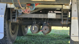 
										1991 FRUEHAUF 12.25 m x 241 cm Fiberglass Reinforced Plywood full									