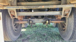 
										1991 FRUEHAUF 12.25 m x 241 cm Fiberglass Reinforced Plywood full									