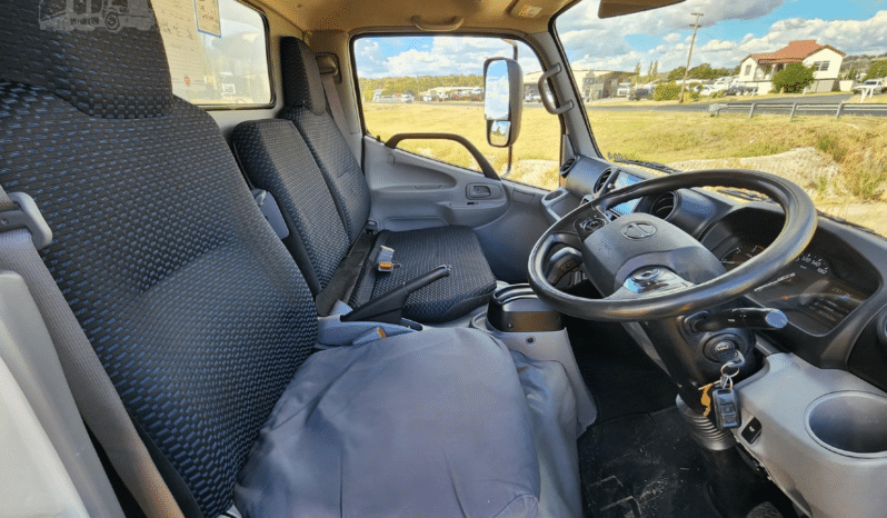 
								2021 HINO 300 616 full									