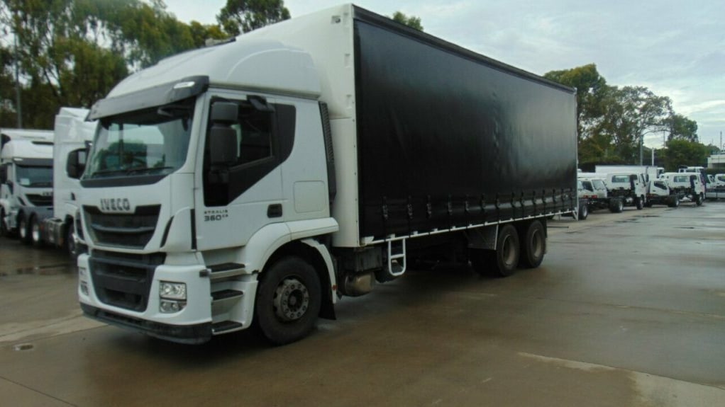 2015 Used Iveco Stralis Curtainsider