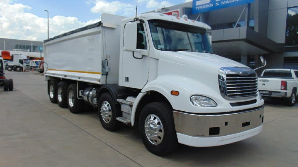 2020 Used Freightliner Columbia Tipper