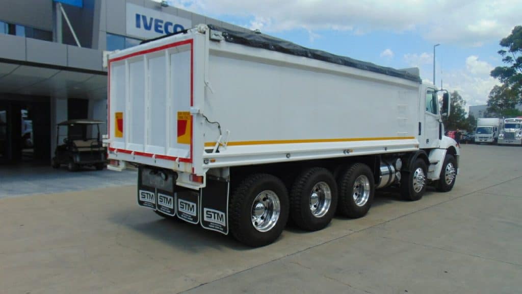 2020 Used Freightliner Columbia Tipper