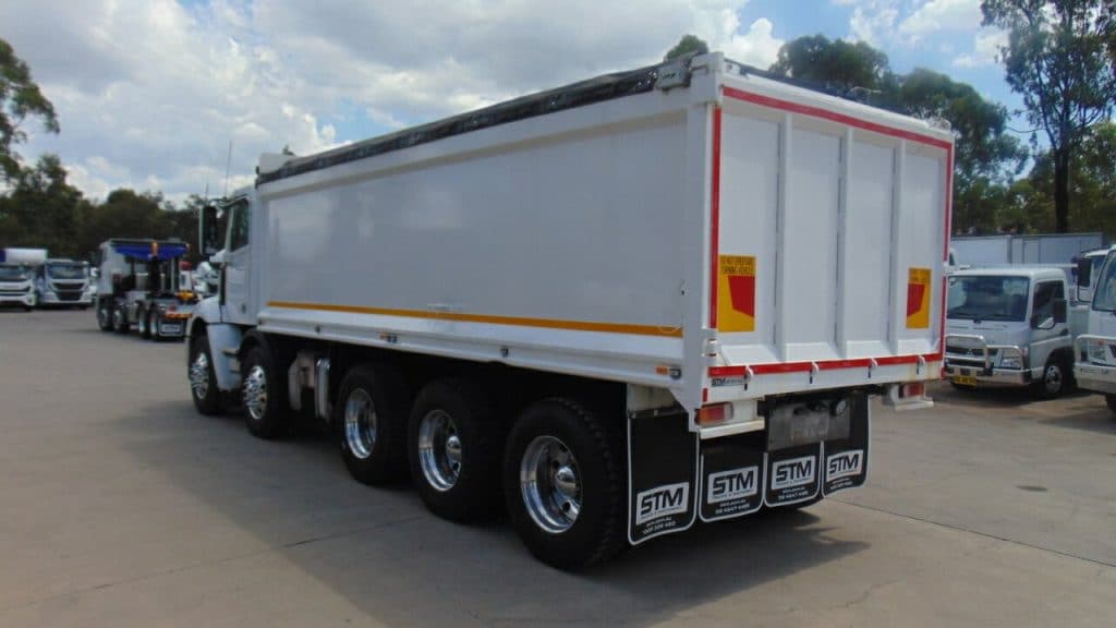 2020 Used Freightliner Columbia Tipper