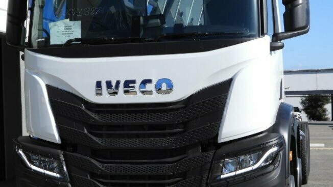2024 New Iveco Acco Cab Chassis