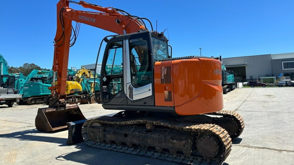 2010 Used Hitachi ZX135US‑5 Excavators