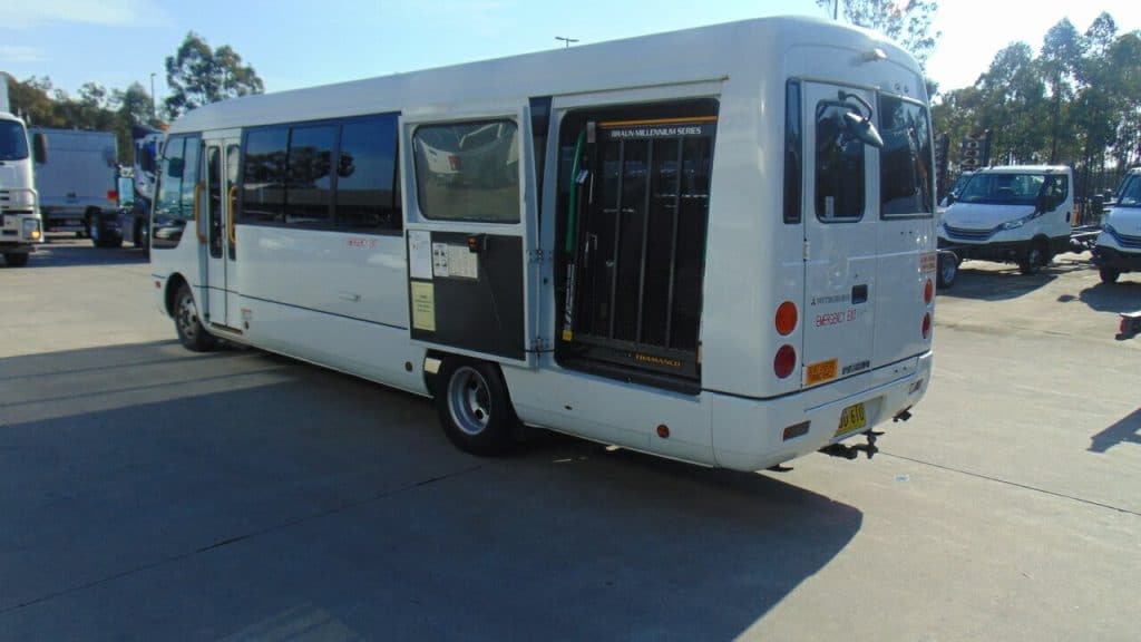 2004 Used Fuso Rosa Bus