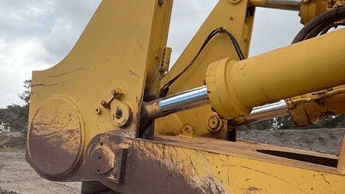 1992 Used Komatsu D475A-2 Bulldozers