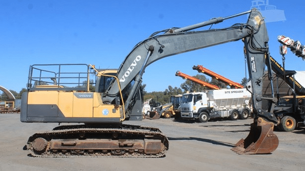 2013 Used Volvo EC220DL Excavators