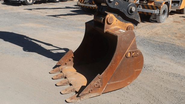 2013 Used Volvo EC220DL Excavators