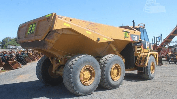 2006 Used Caterpillar 730 Dump Truck
