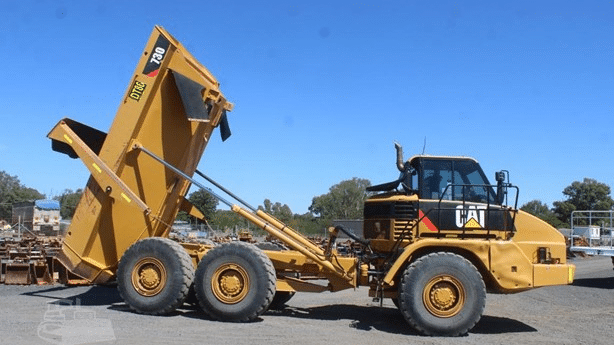 2006 Used Caterpillar 730 Dump Truck