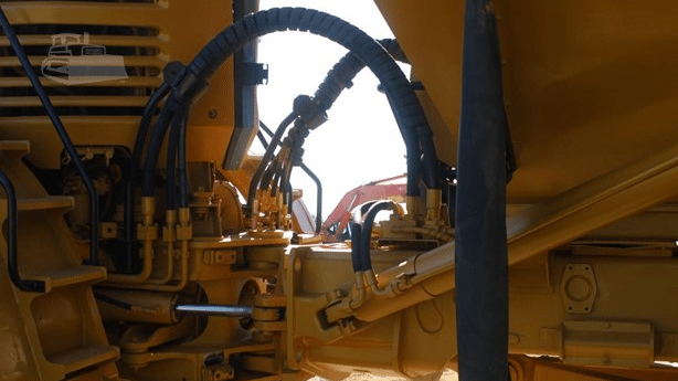 2005 Used Caterpillar 740 Dump Truck