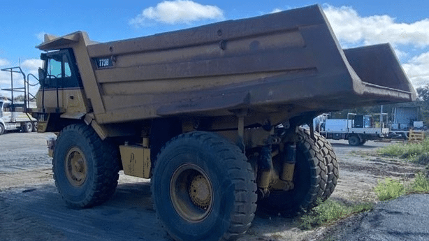 1987 Used Caterpillar 773 Dump Truck