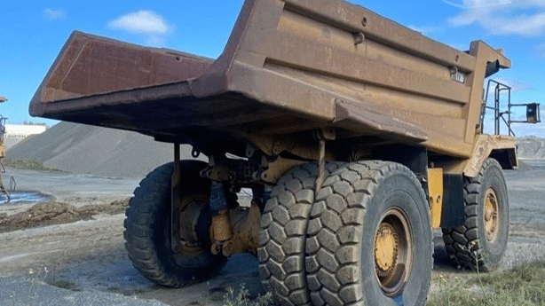 1987 Used Caterpillar 773 Dump Truck