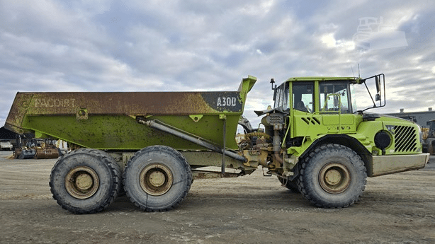 2004 Used Volvo Trucks A30D Dump Truck