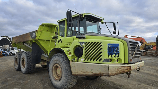 2004 Used Volvo Trucks A30D Dump Truck