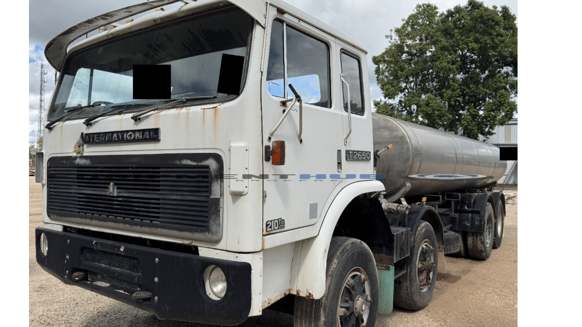1984 Used International T- line T2650 Water Truck