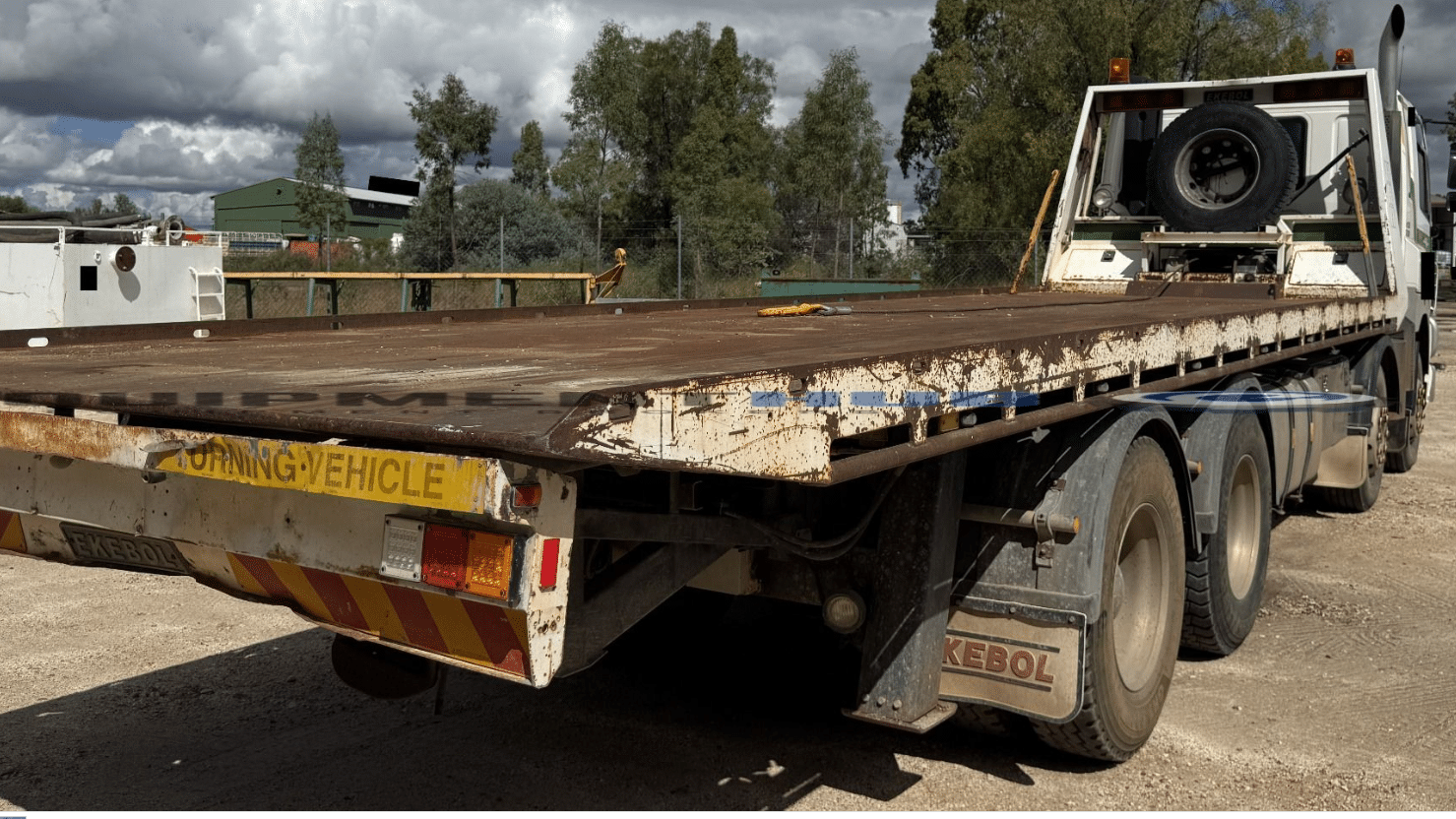 2004 Used DAF FAD (8×4 Rigid) Tilt Tray