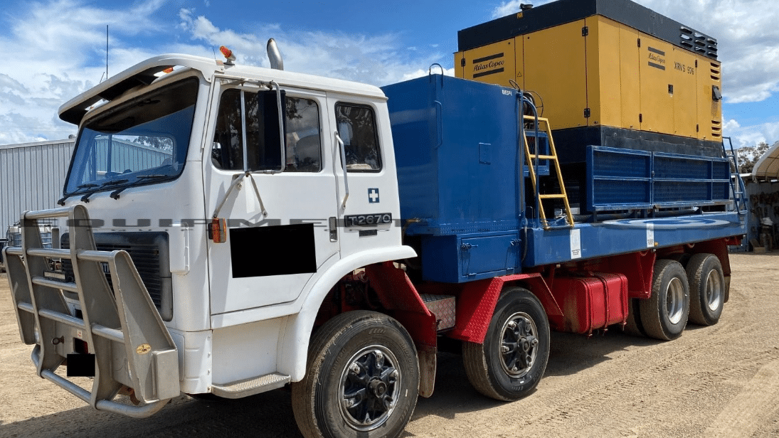 1990 Used International T-line T2670 Support Truck