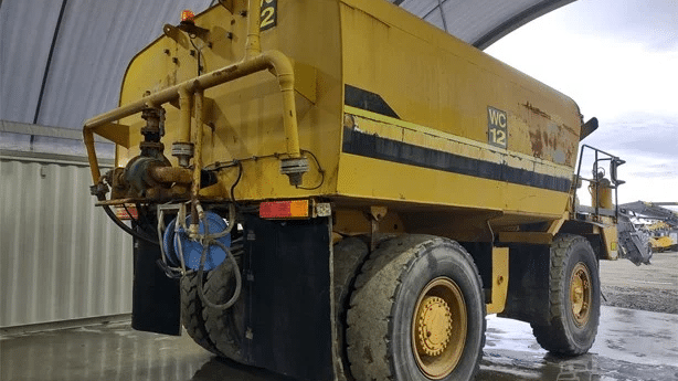 1995 Used Caterpillar 769 Water Truck