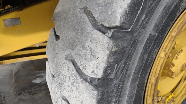 1995 Used Caterpillar 769 Water Truck