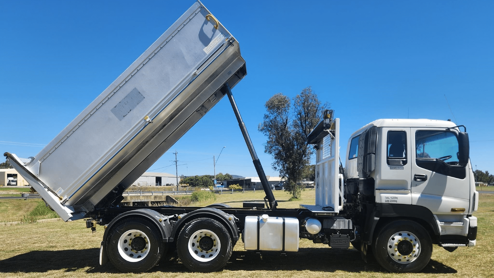 2009 Used Isuzu Giga Tipper