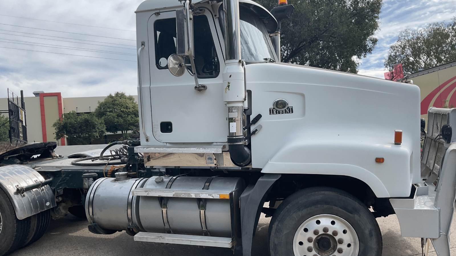 2006 Used Mack Trident Prime Mover