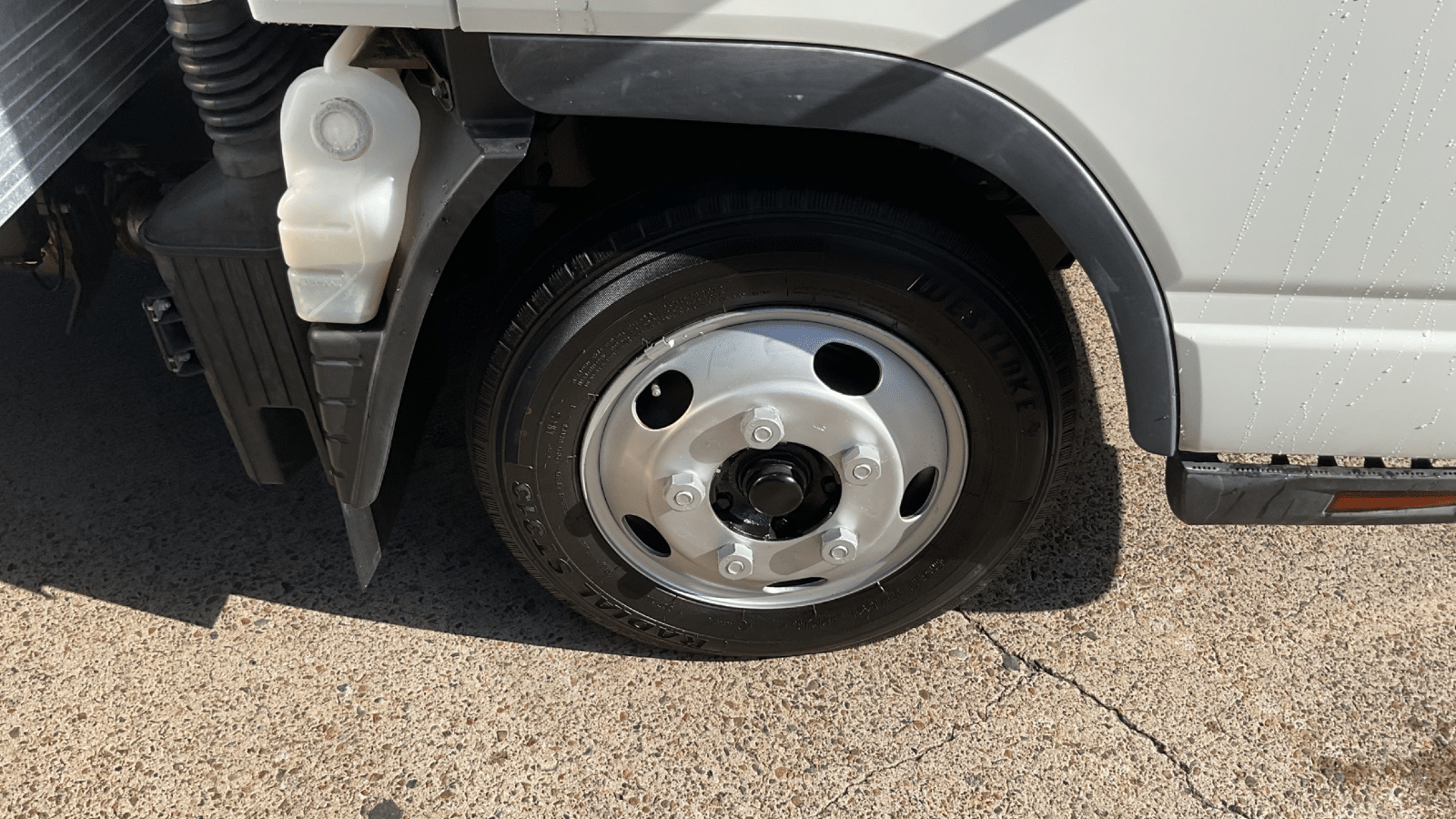 2016 Used Mitsubishi Canter Pantech