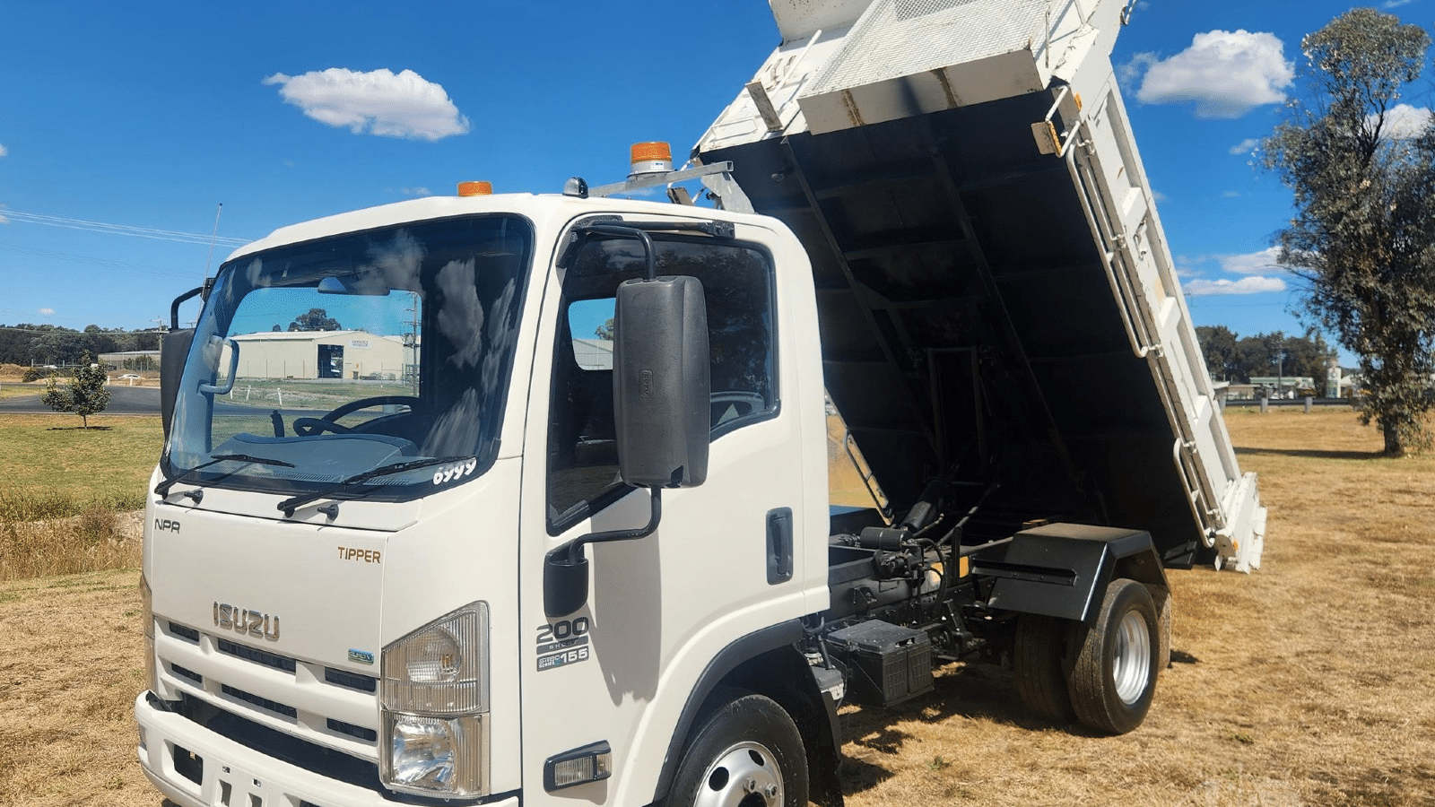 2014 Used Isuzu NPR Tipper