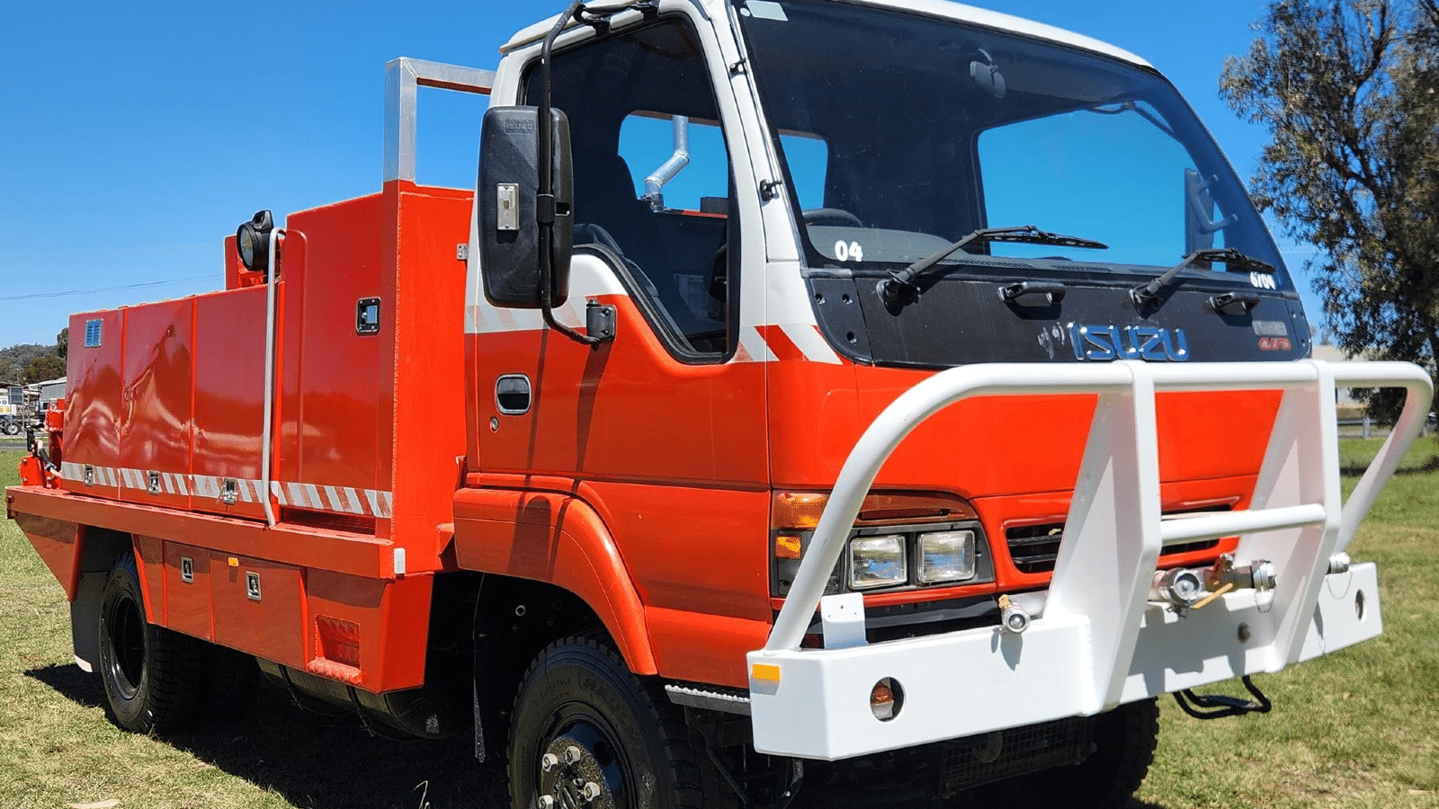 1999 Used Isuzu NPS300 Fire Truck