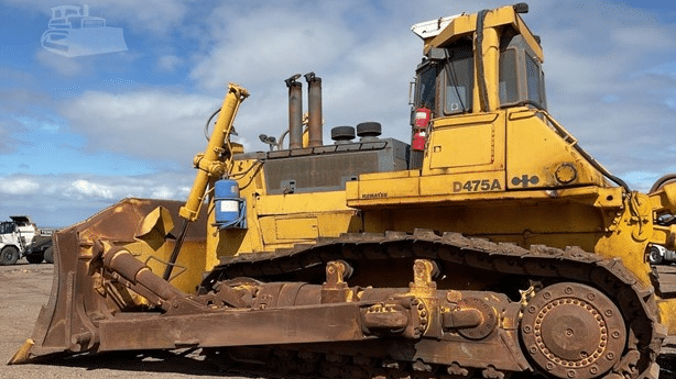 1992 Used Komatsu D475A-2 Bulldozers