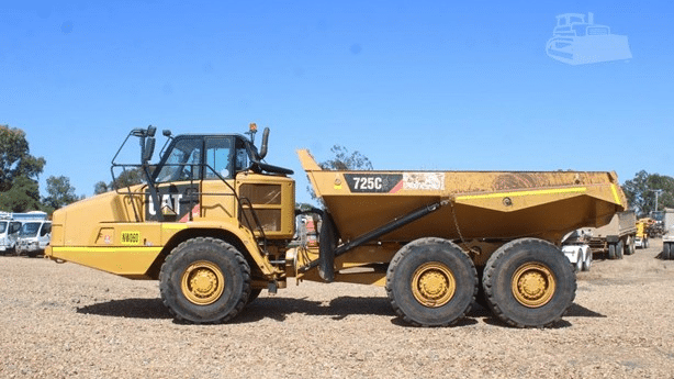 2016 Used Caterpillar 725C2 Dump Truck